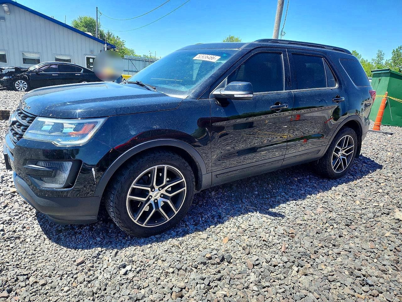Salvage Ford Explorer Image