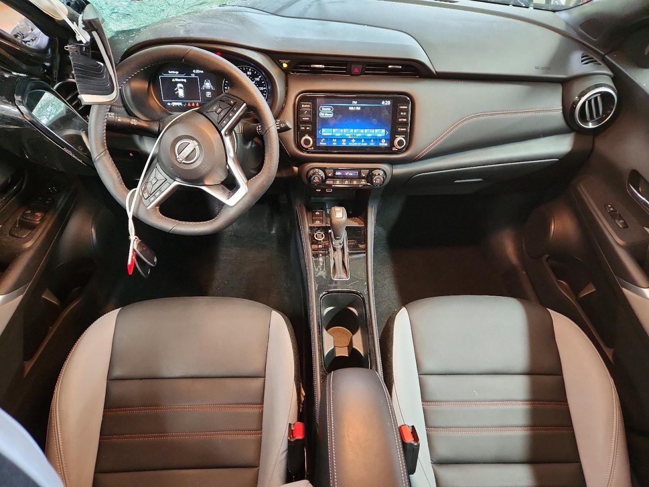 Nissan Kicks Sr