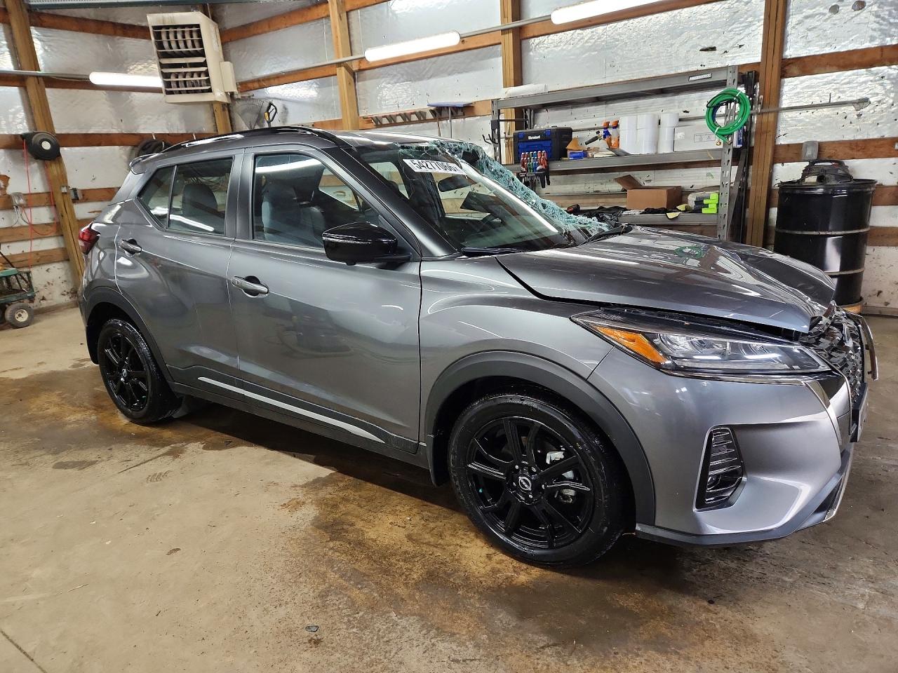 Nissan Kicks Sr