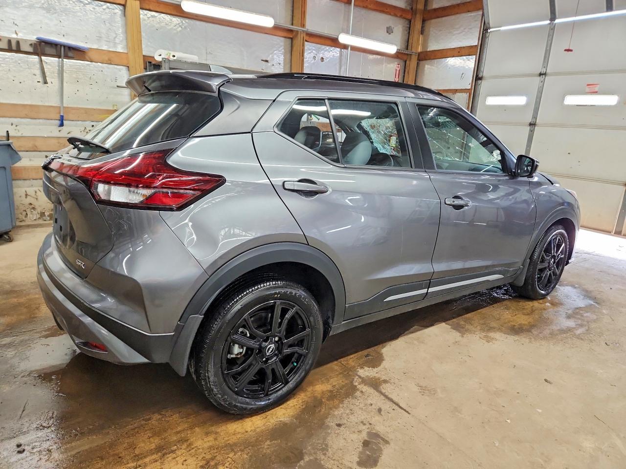 Nissan Kicks Sr
