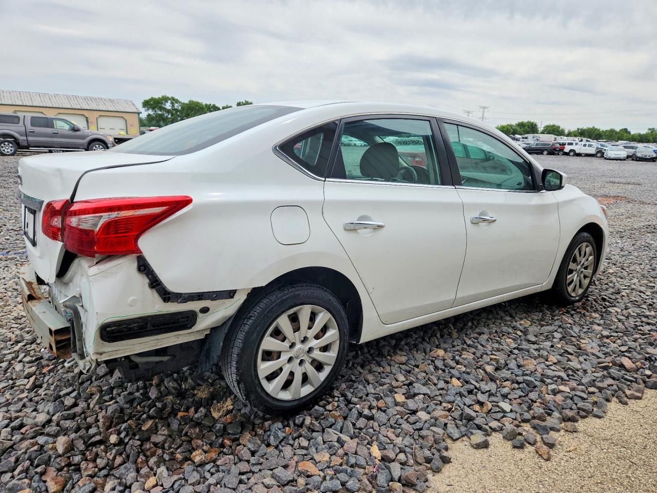 Nissan Sentra S