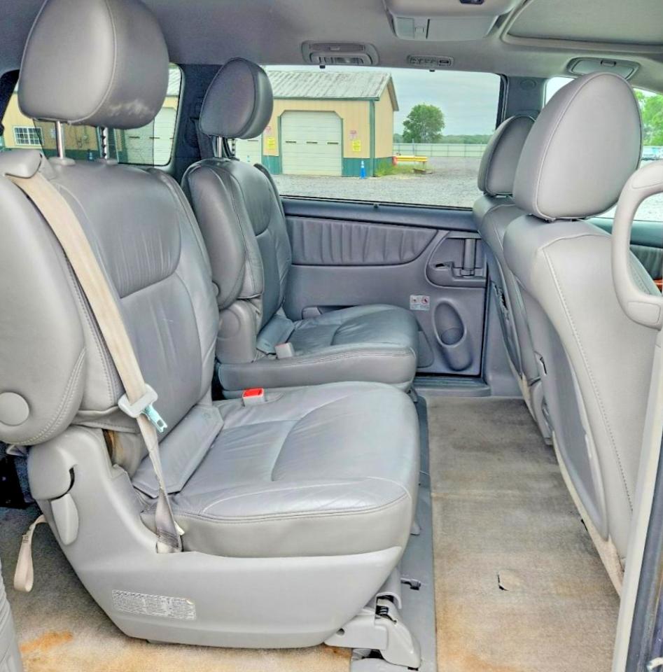 Toyota Sienna Xle