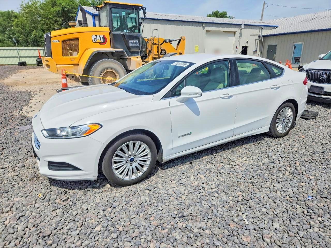 Salvage Ford Fusion Image