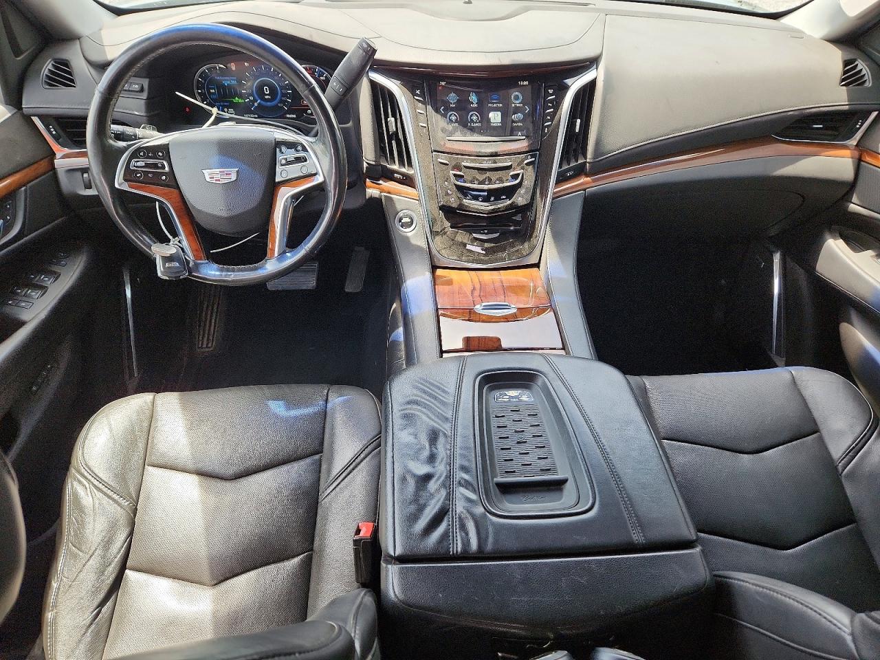 Cadillac Escalade Premium
