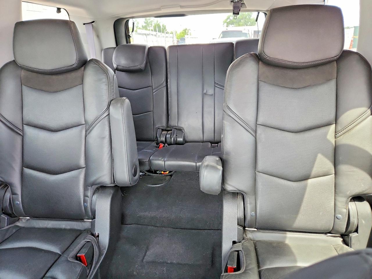 Cadillac Escalade Premium