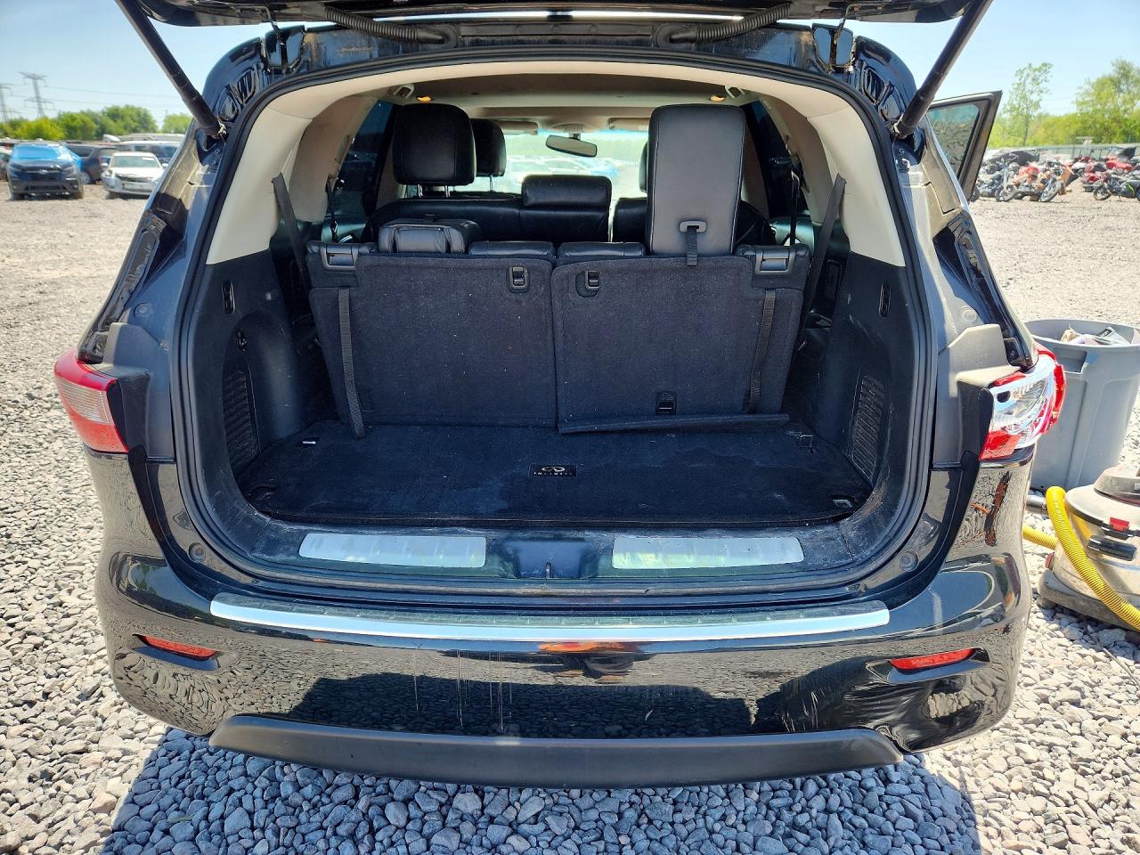 INFINITI Qx Base
