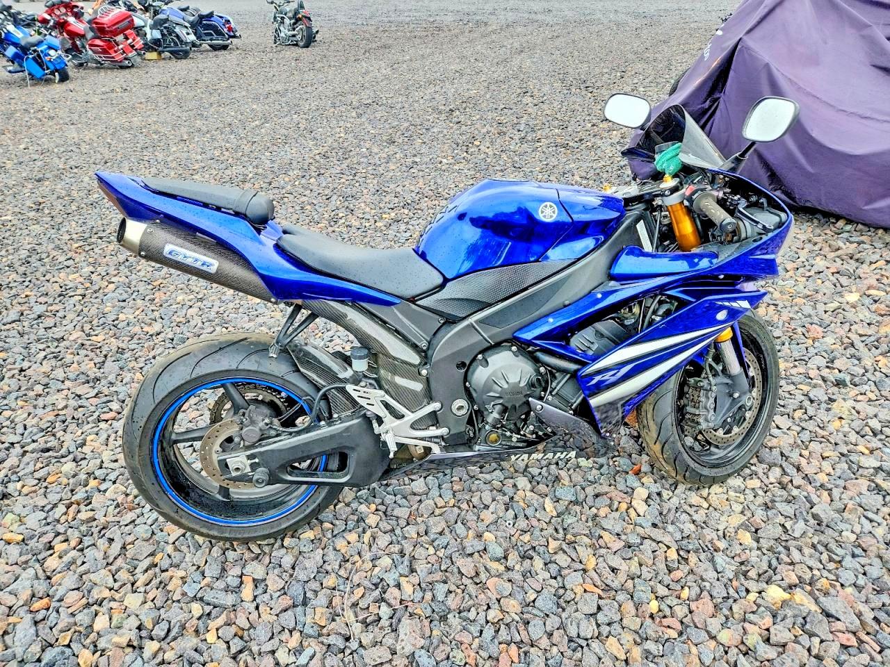 Salvage Yamaha Yzf1000 Image