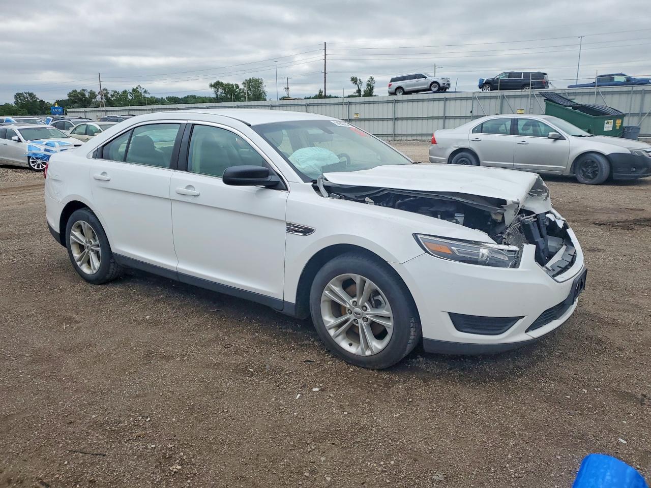 Ford Taurus Se