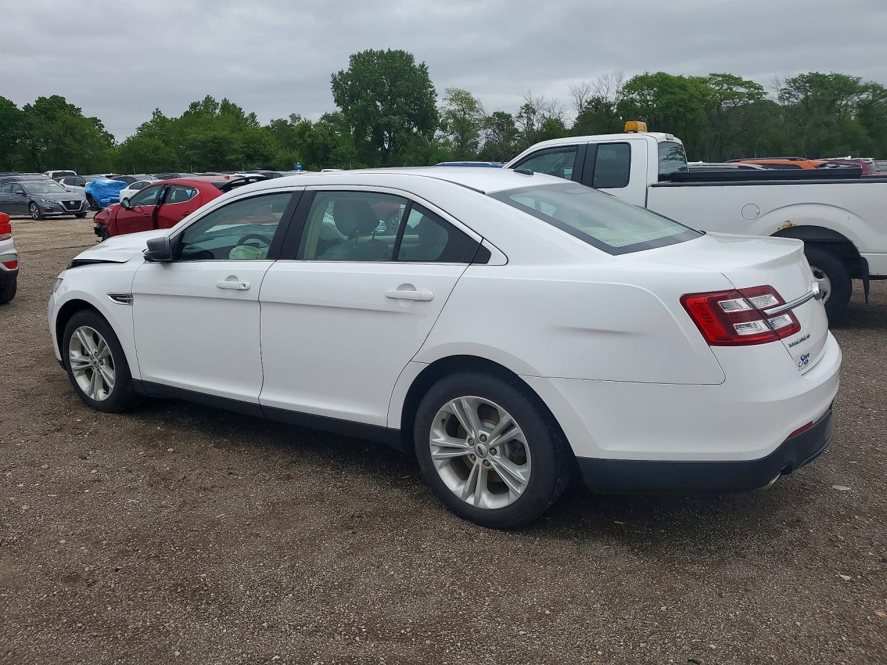 Ford Taurus Se