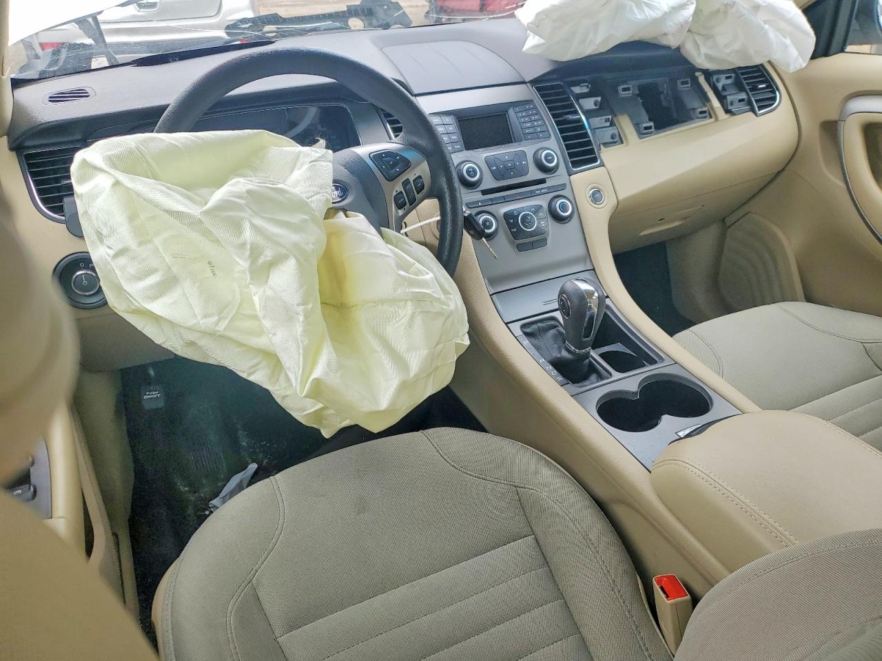 Ford Taurus Se