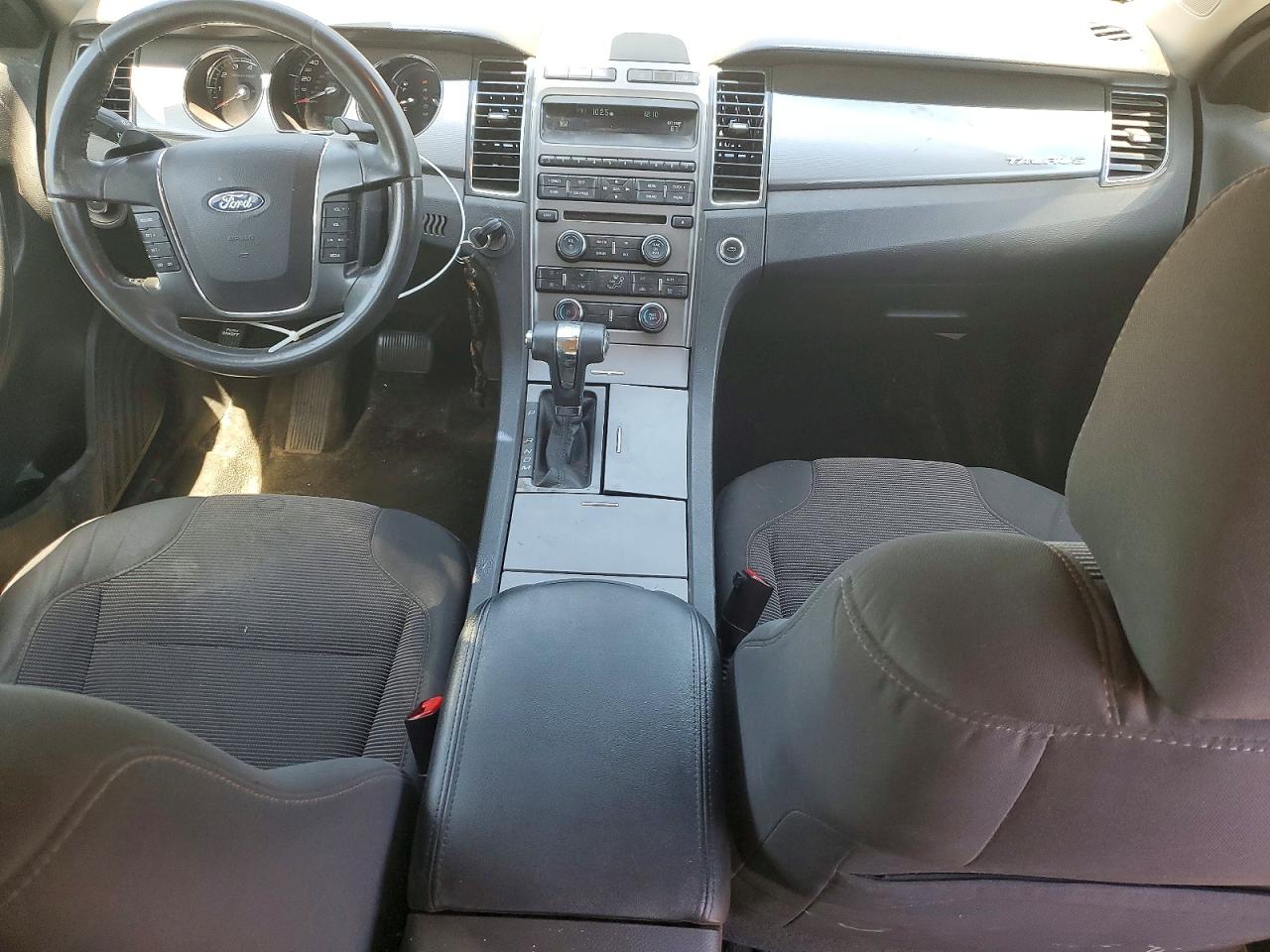 Ford Taurus Sel