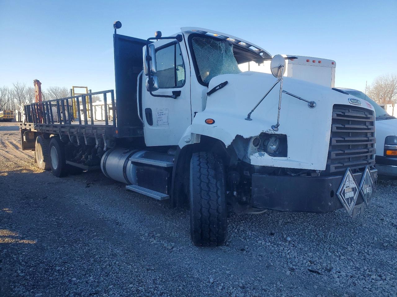 Freigliner 114sd