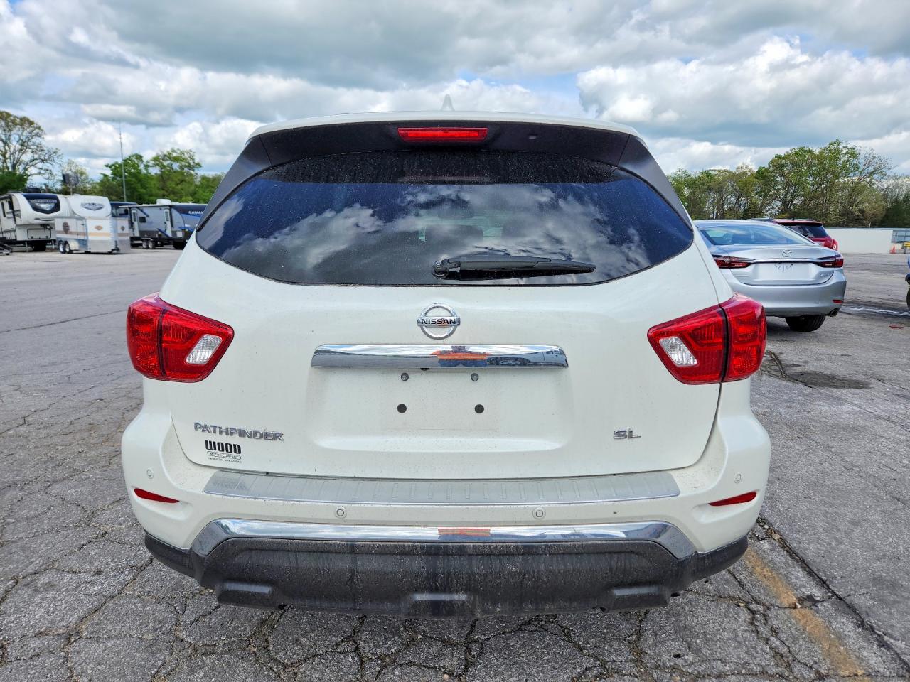 Nissan Pathfinder Sl