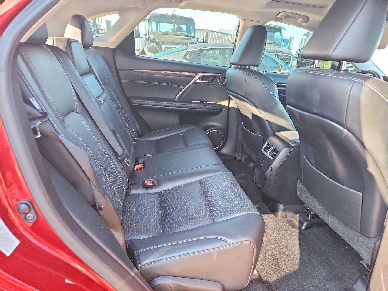 Lexus RX Base
