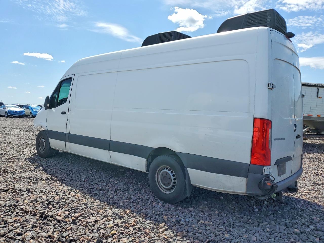 Mercedes-Benz Sprinter 2500
