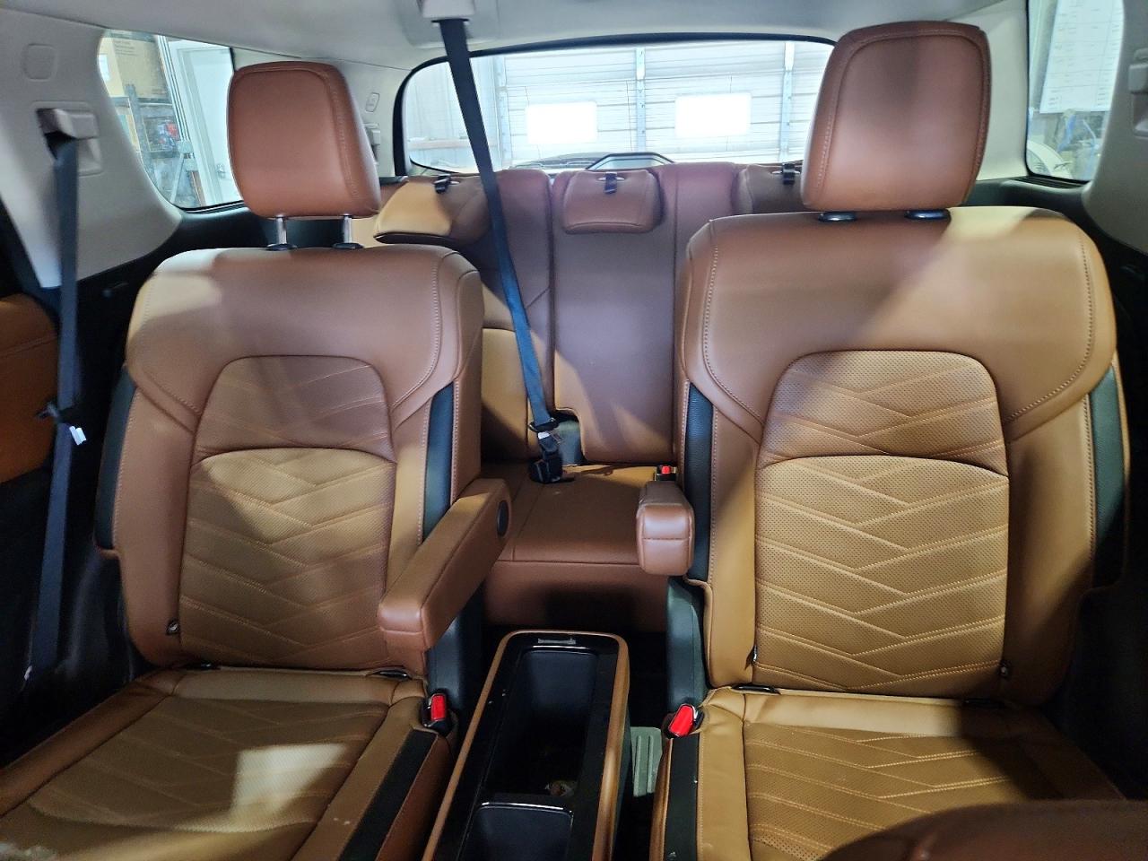 Nissan Pathfinder Platinum