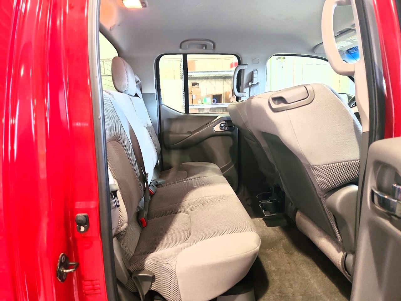 Nissan Frontier Se V6