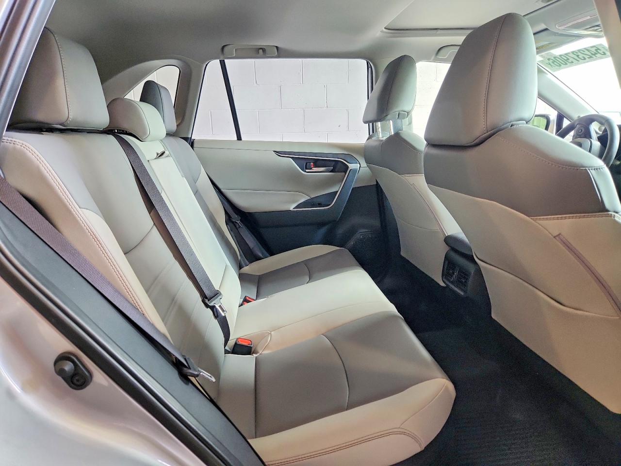 Toyota RAV4 Xle Premium