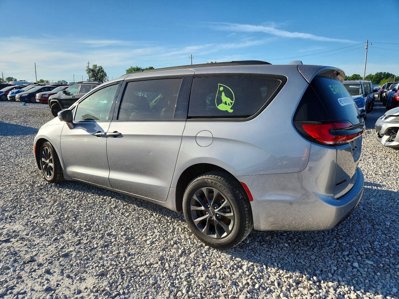 Chrysler Pacifica Touring L