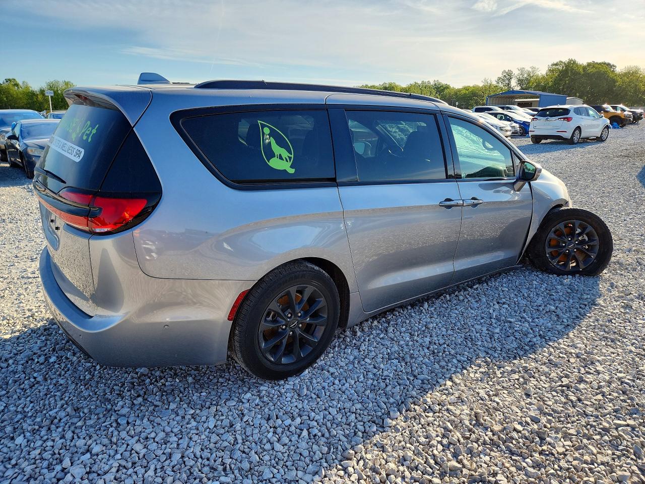 Chrysler Pacifica Touring L