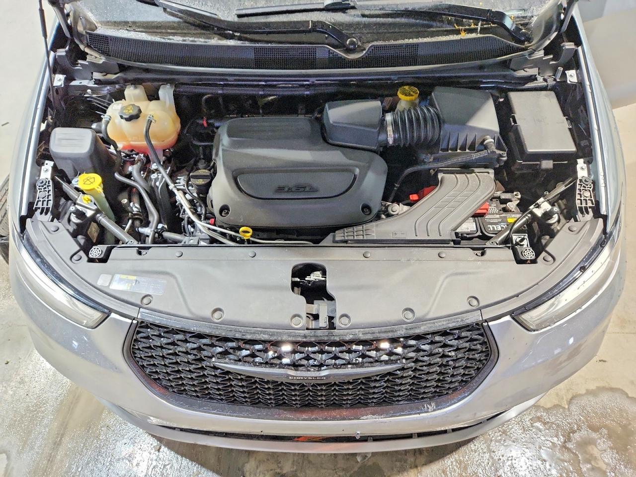 Chrysler Pacifica Touring L