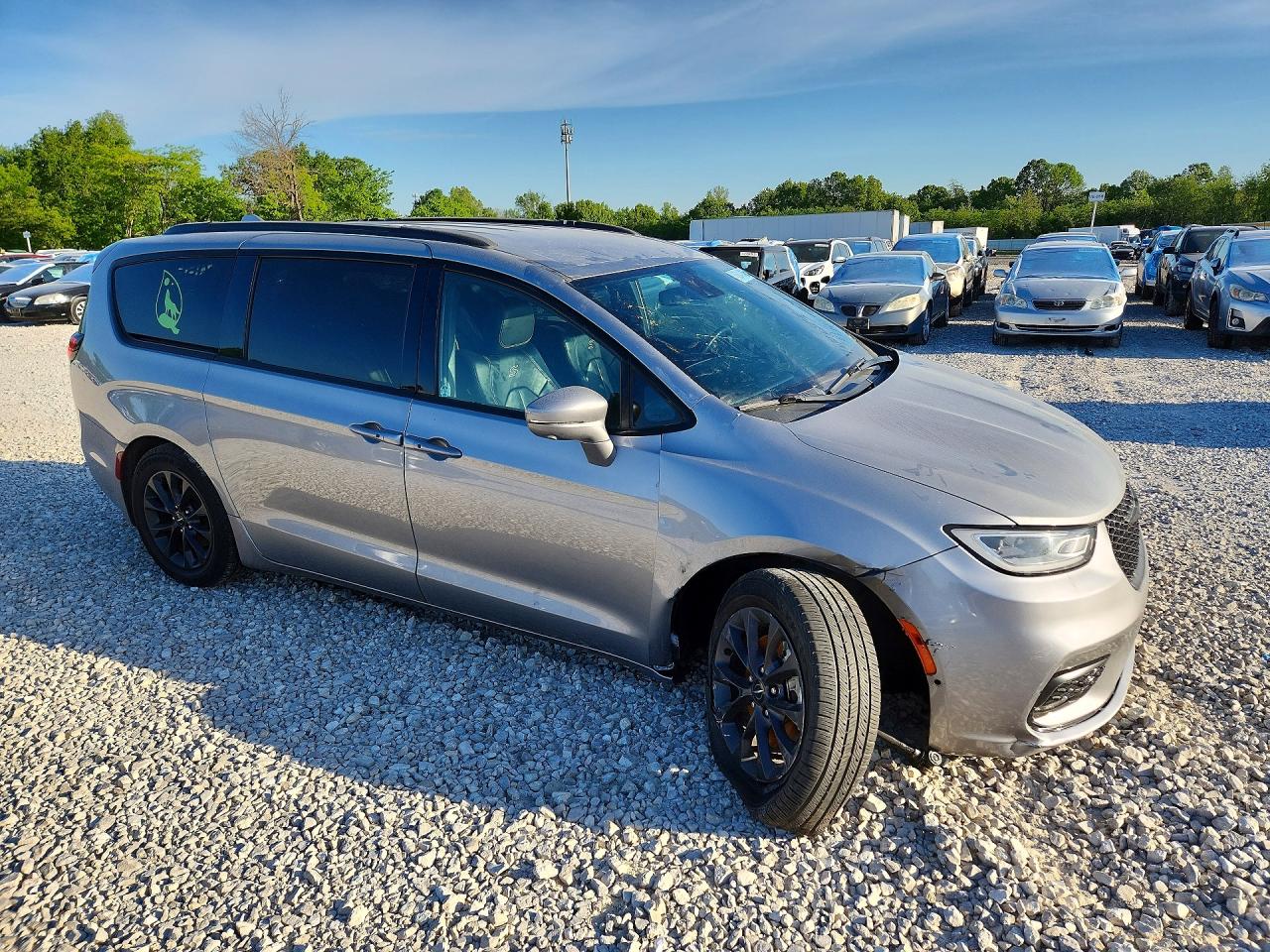Chrysler Pacifica Touring L