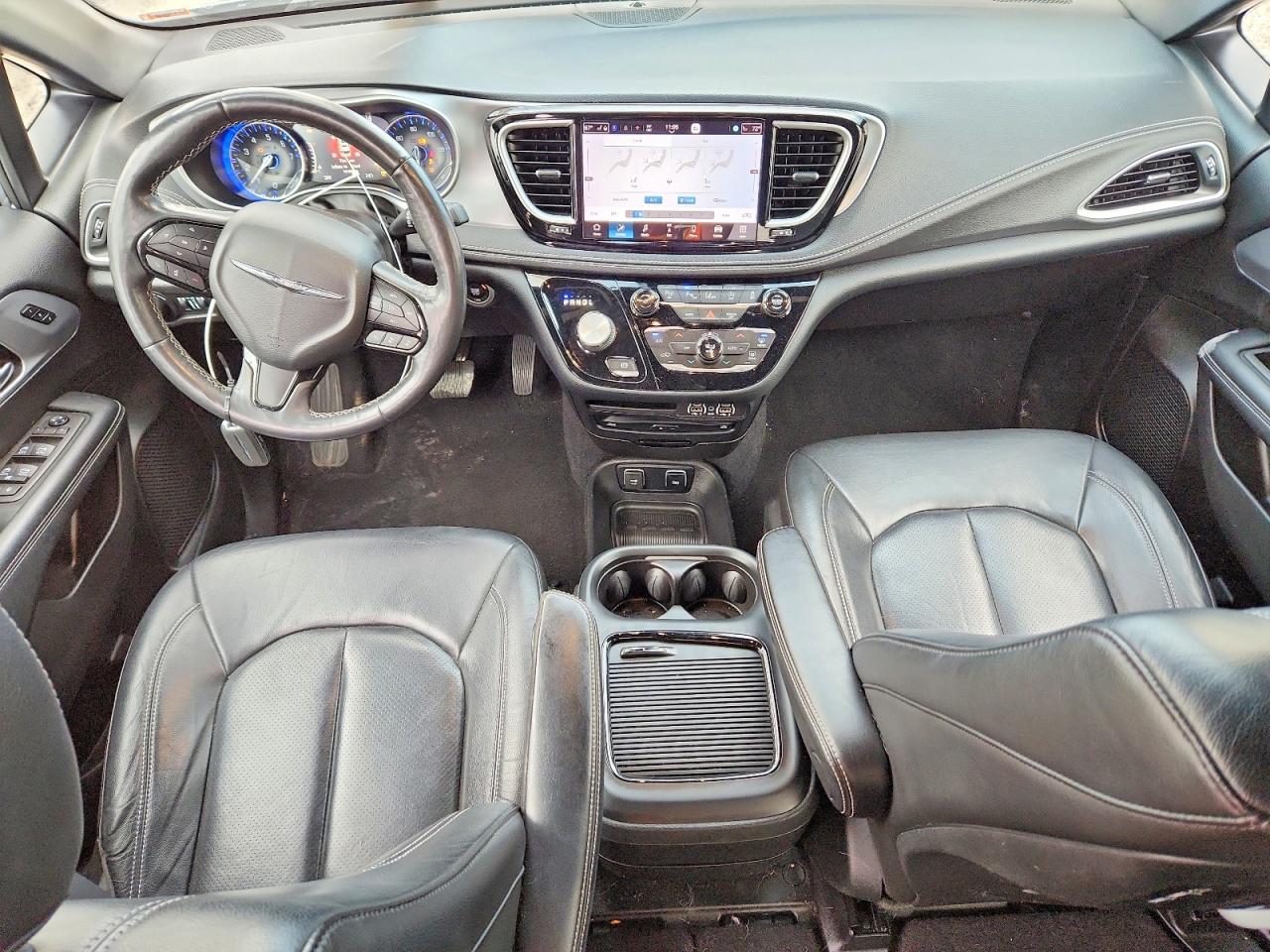 Chrysler Pacifica Touring L