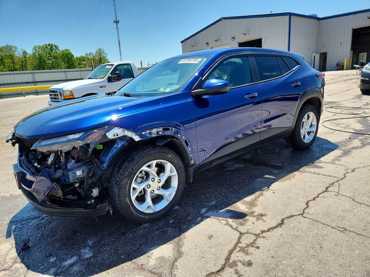 Salvage Chevrolet Trax Image