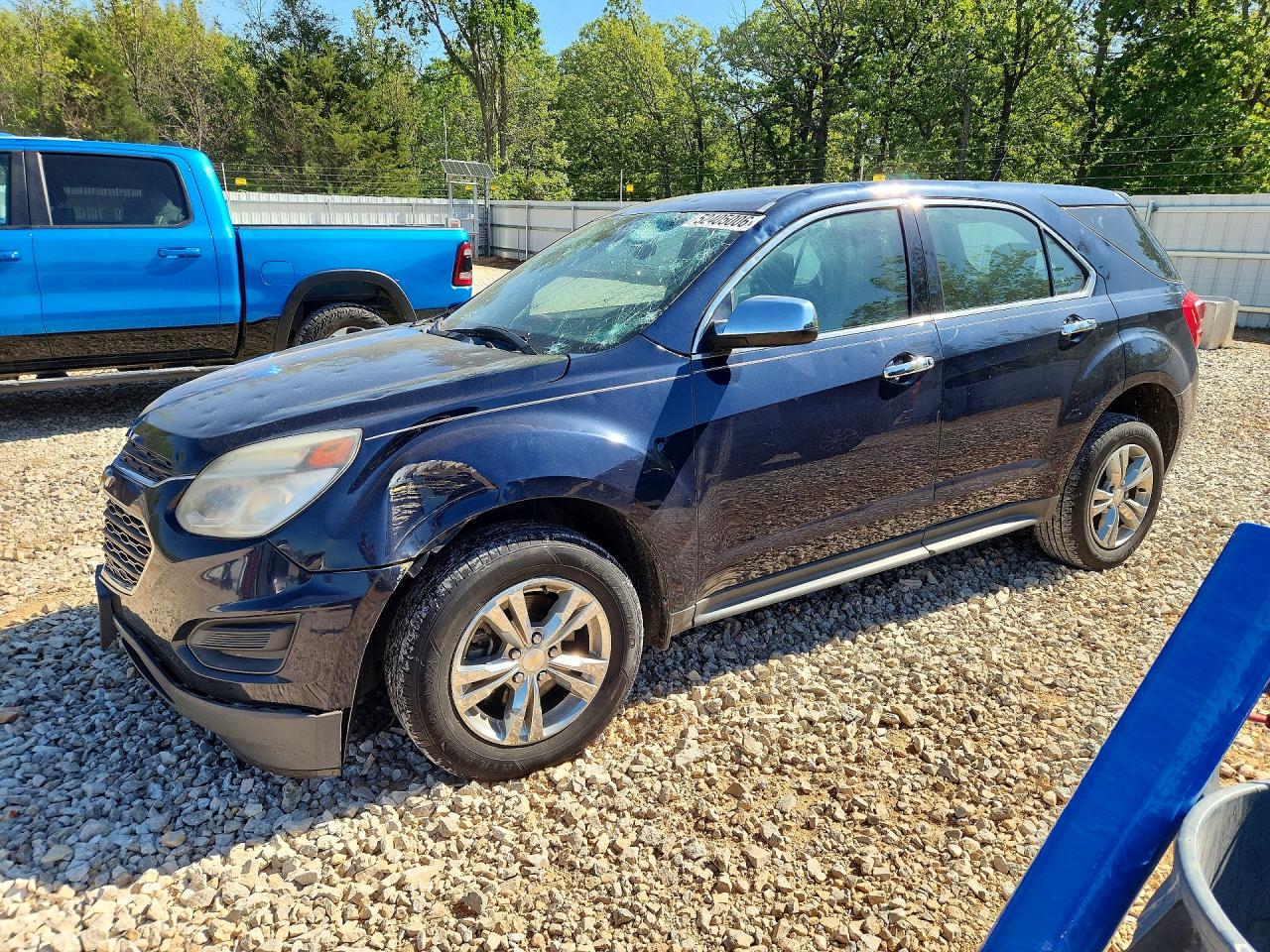 Salvage Chevrolet Equinox Image