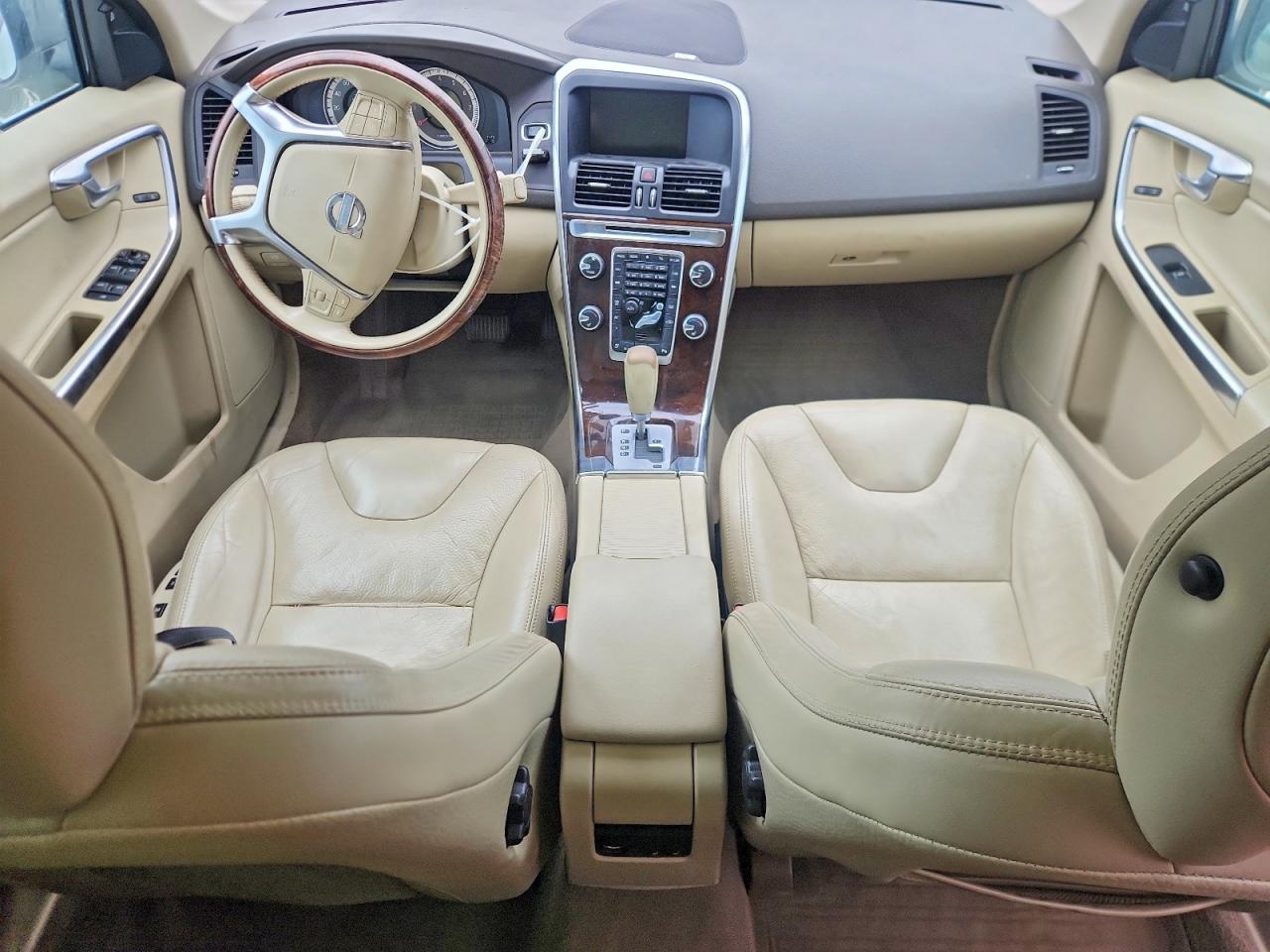 Volvo XC60 T6