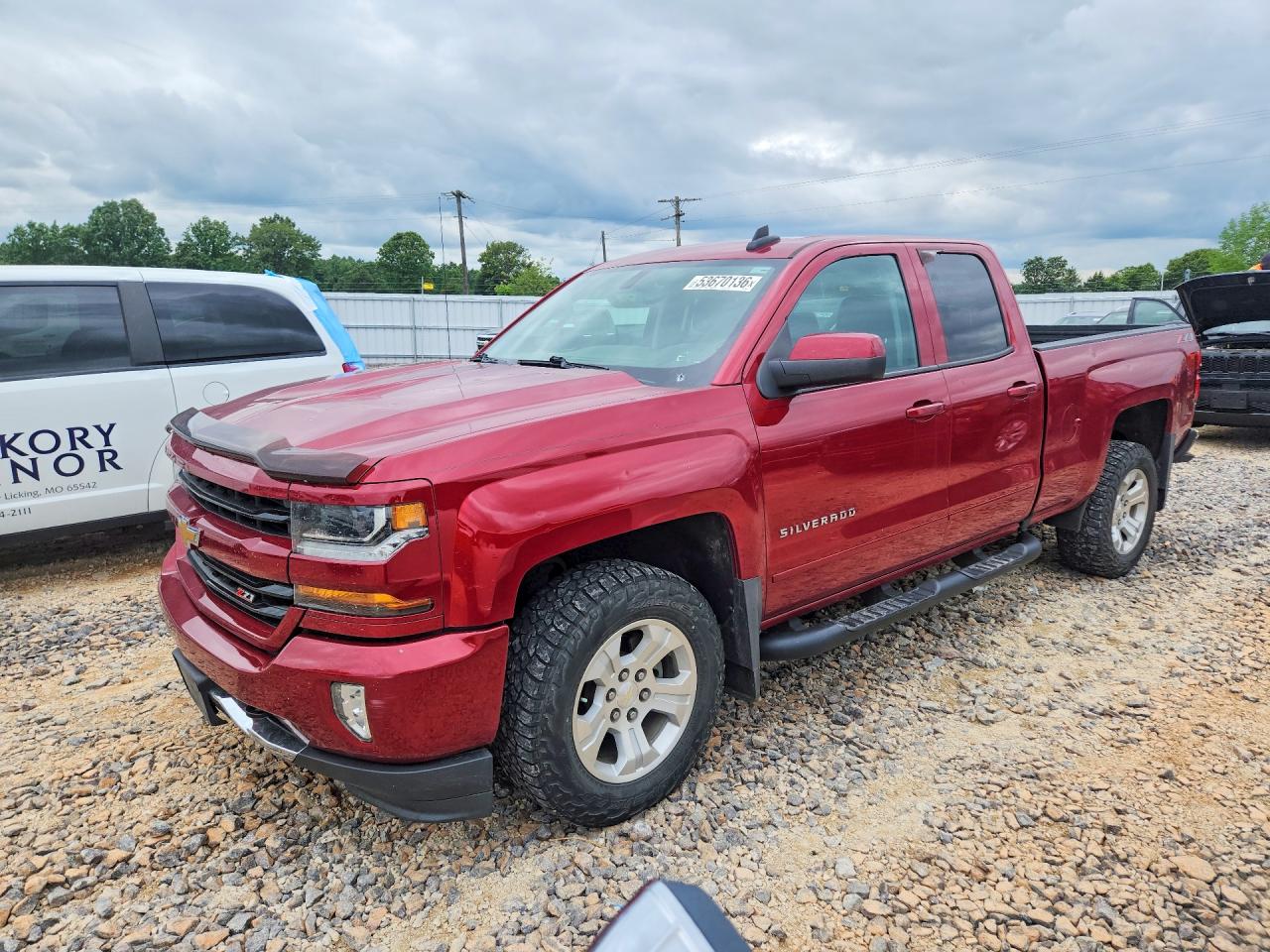 Salvage Chevrolet Silverado Image