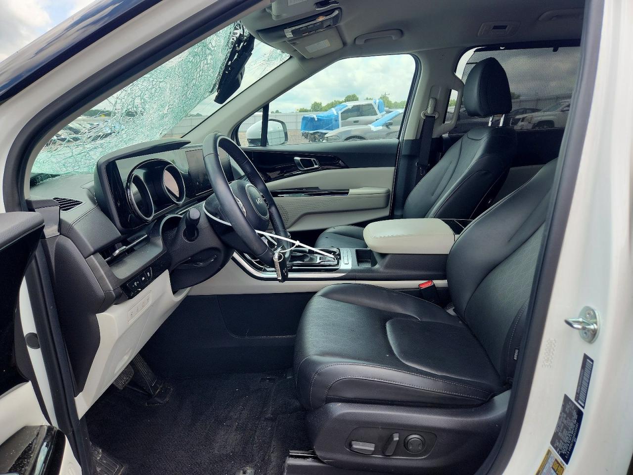 Kia Carnival Ex