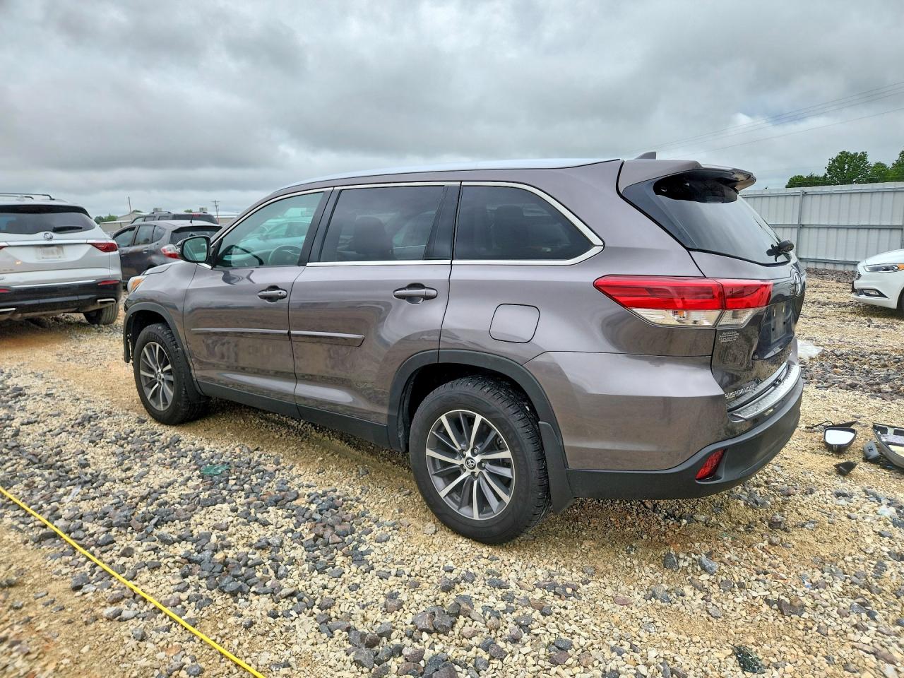 Toyota Highlander Xle
