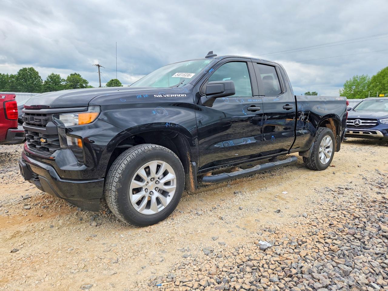 Salvage Chevrolet Silverado Image