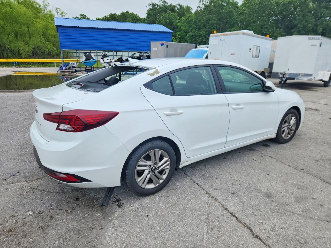 Hyundai ELANTRA Sel