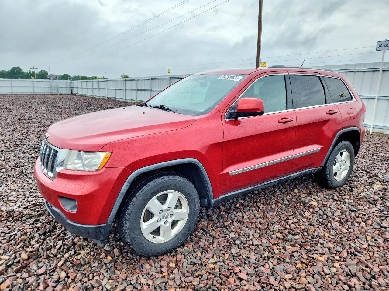 Salvage Jeep Cherokee Image