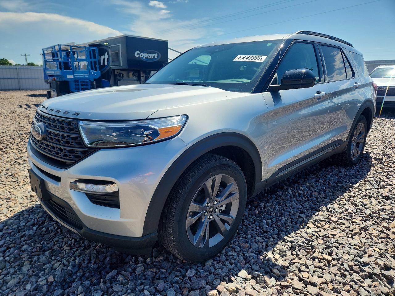 Salvage Ford Explorer Image