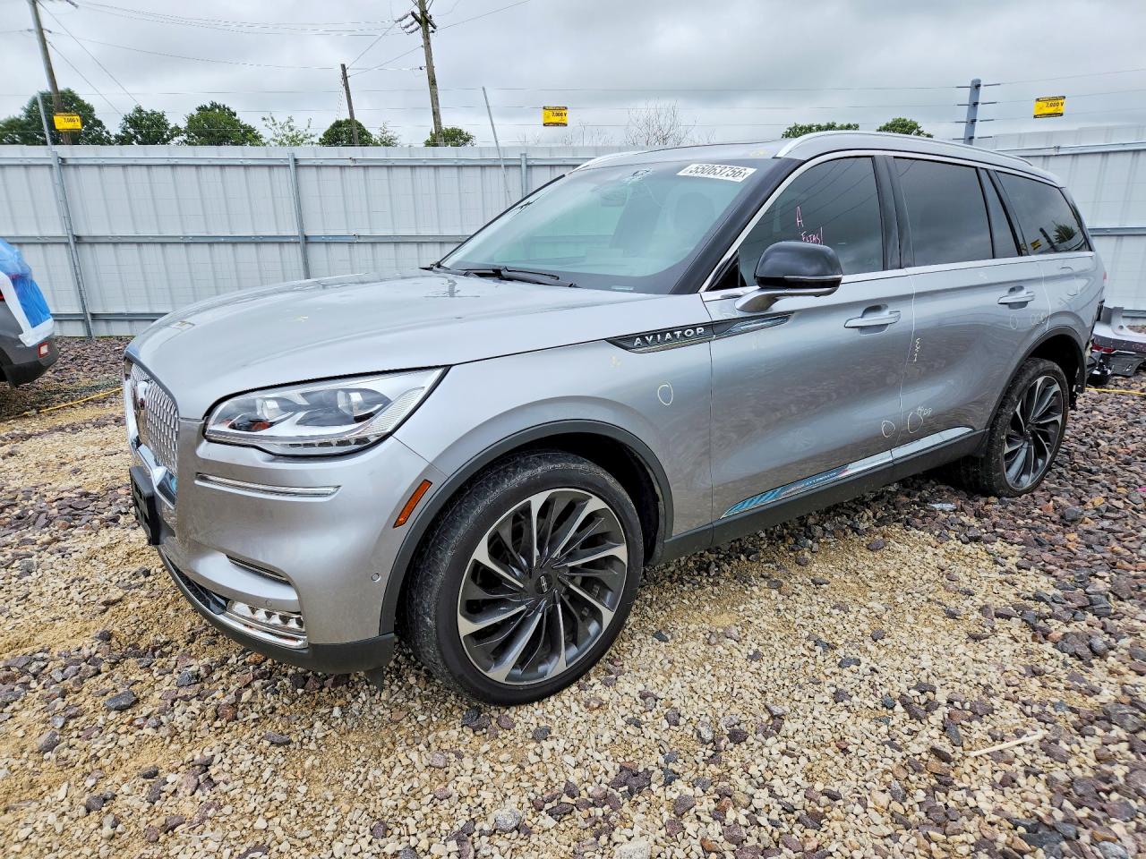 Salvage Lincoln Aviator Image