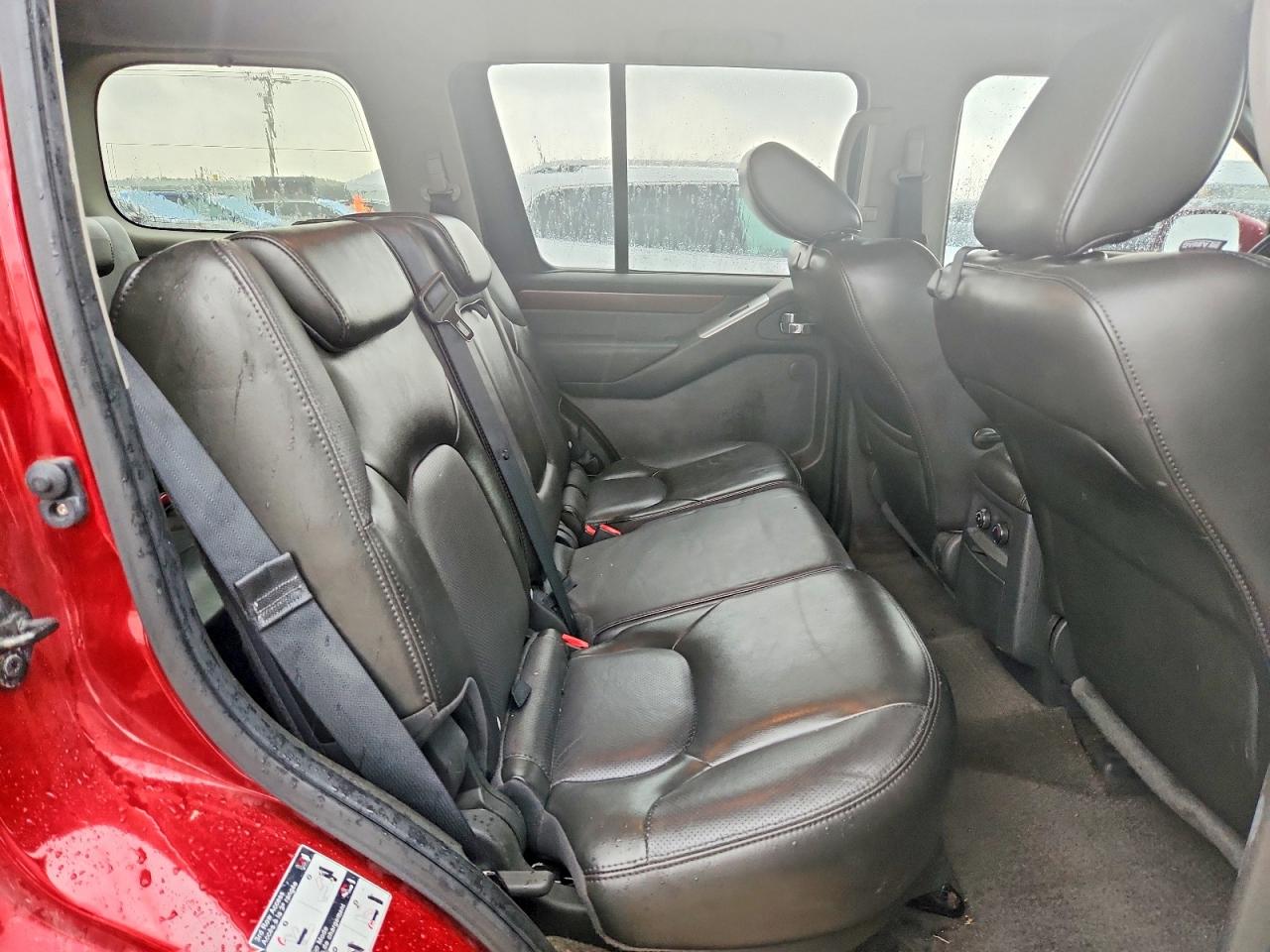 Nissan Pathfinder S