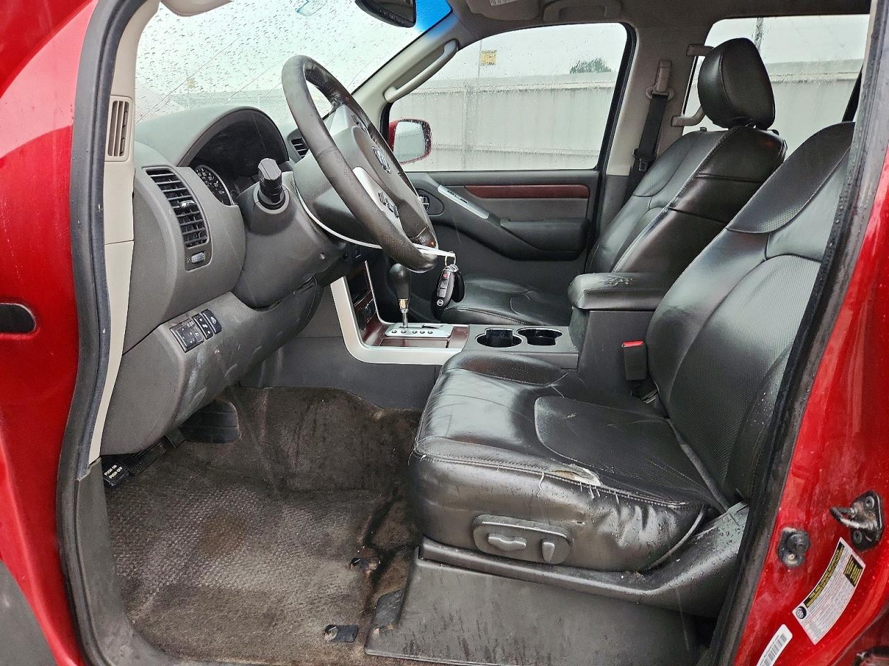 Nissan Pathfinder S