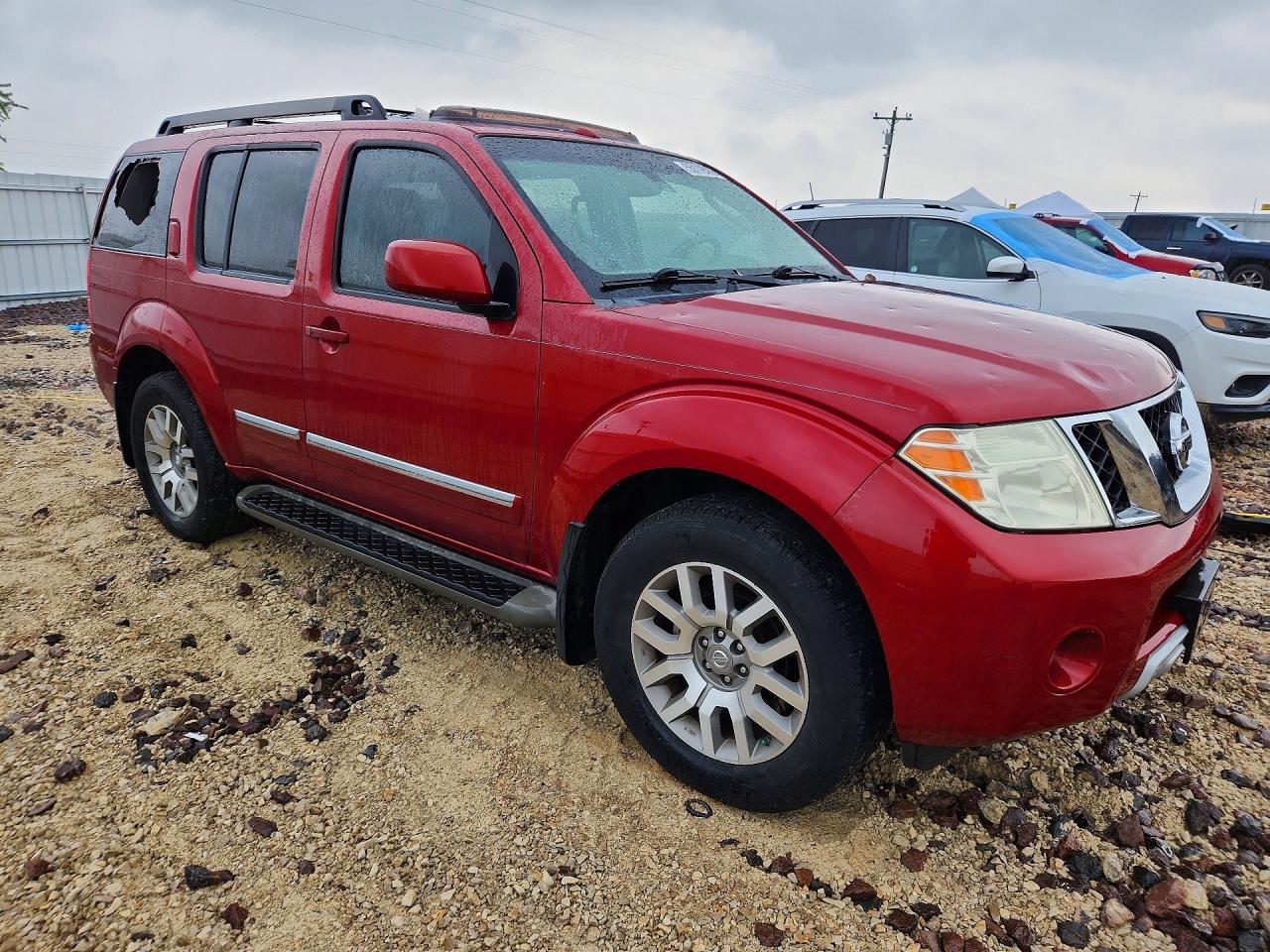 Nissan Pathfinder S