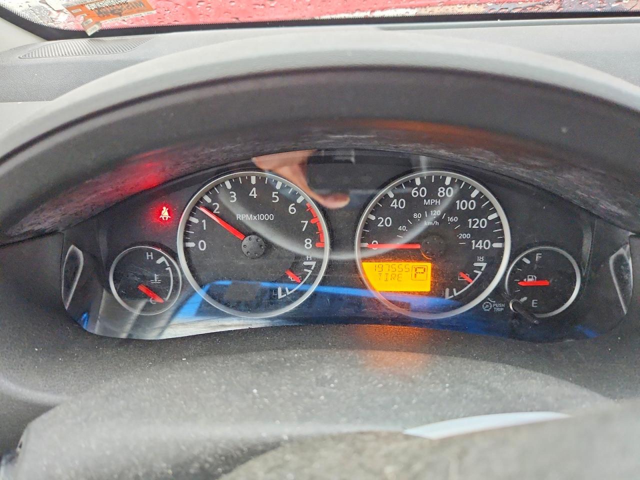 Nissan Pathfinder S