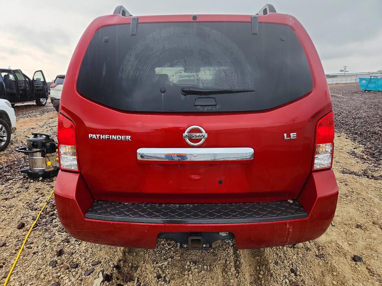 Nissan Pathfinder S
