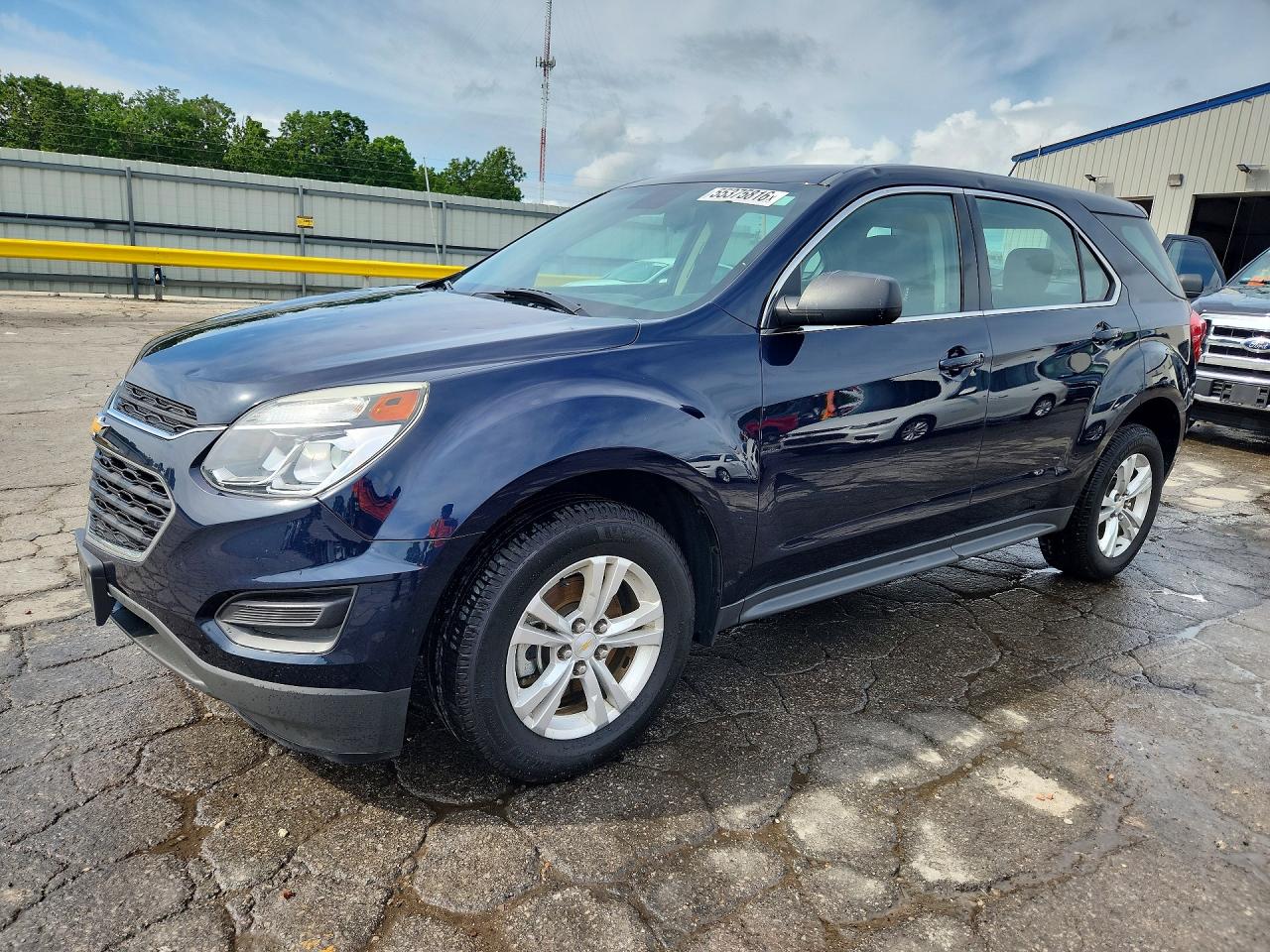 Salvage Chevrolet Equinox Image