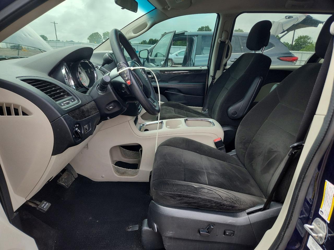 Dodge Caravan Sxt