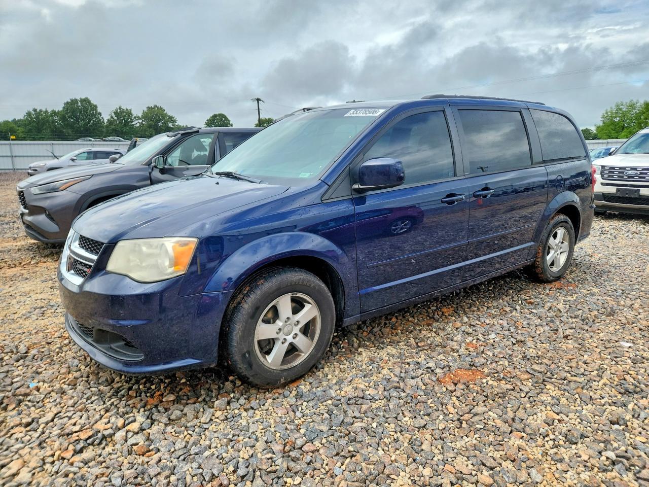 Salvage Dodge Caravan Image