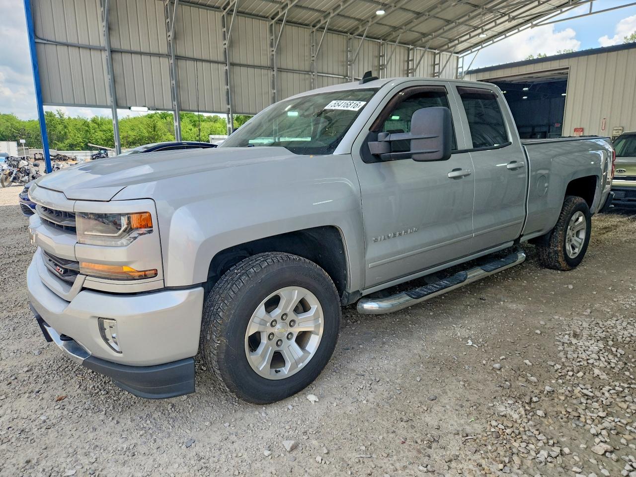 Salvage Chevrolet Silverado Image