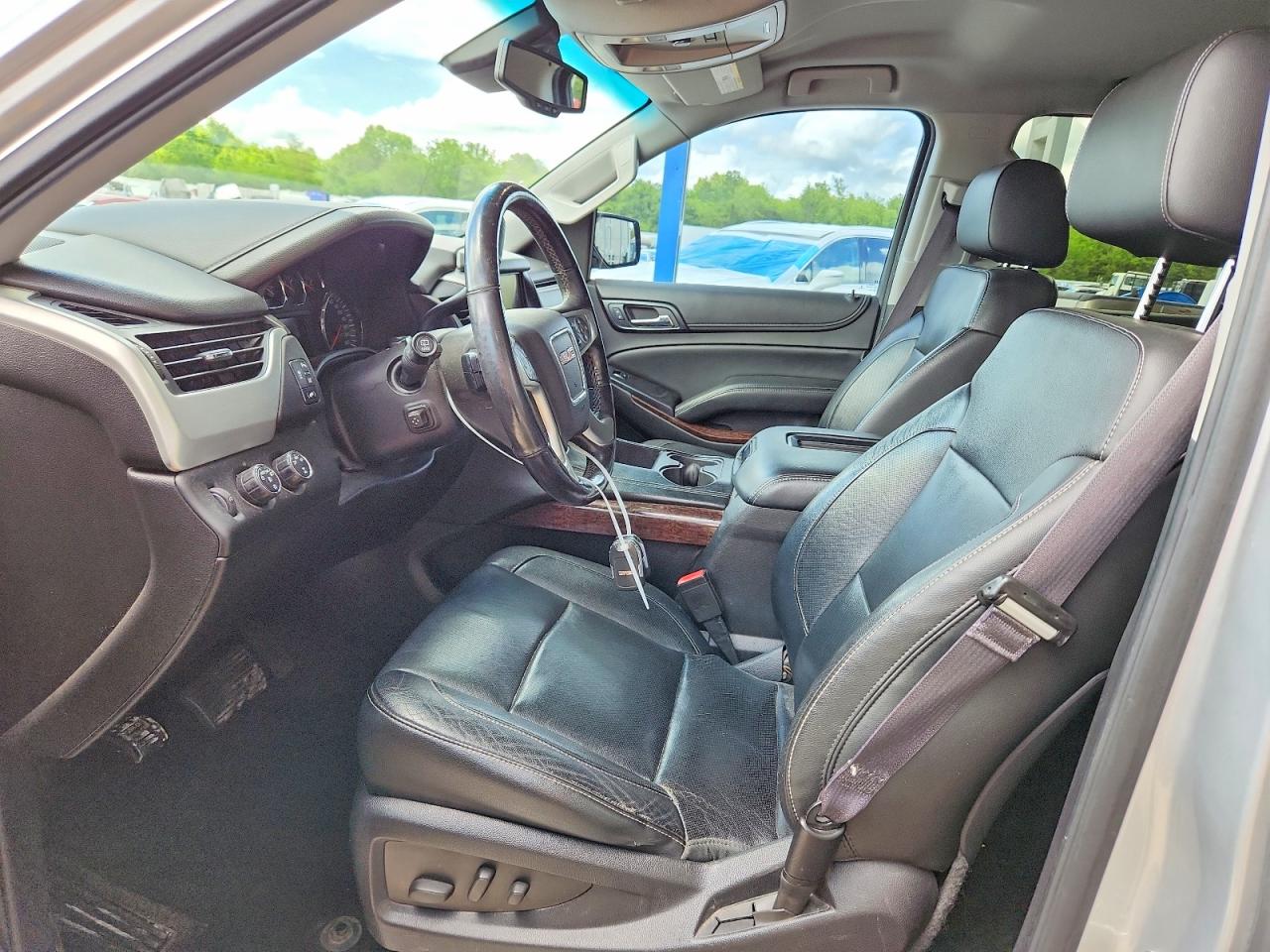 GMC Yukon Slt