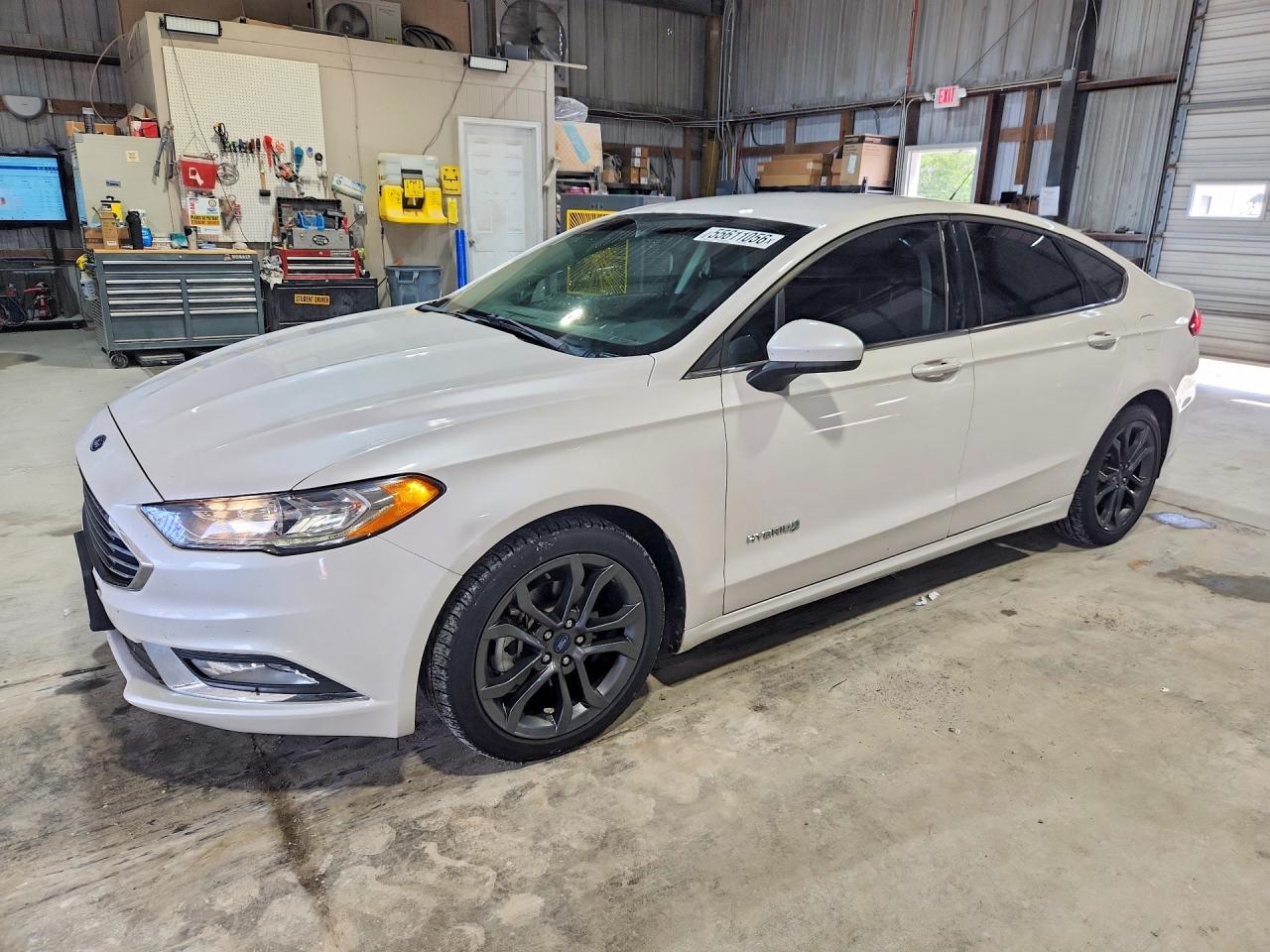 Salvage Ford Fusion Image