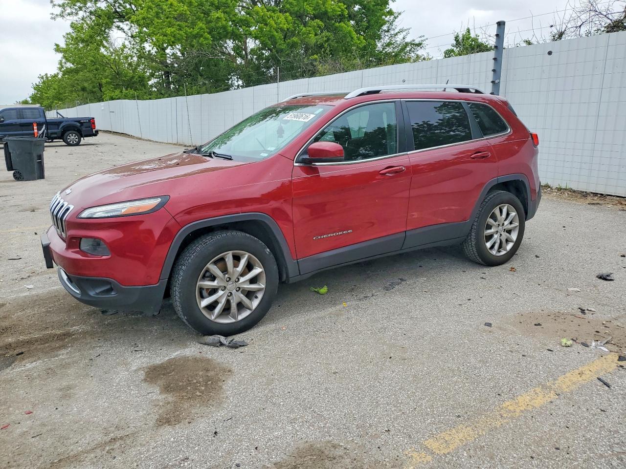 Salvage Jeep Cherokee Image